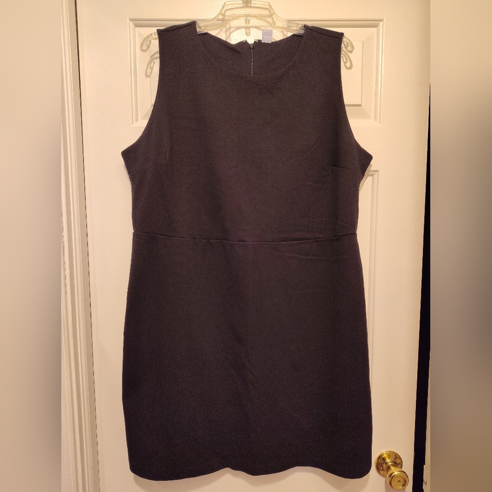 Old Navy Black Sleeveless Dress
